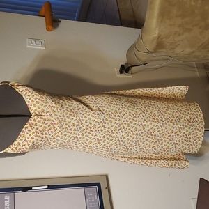 NWOT Pretty summer dress with spaghetti straps; size 9/10